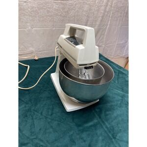 Vintage General Electric 12 Speed Stand Mixer DIM46 White with 2 Stainless Bowls